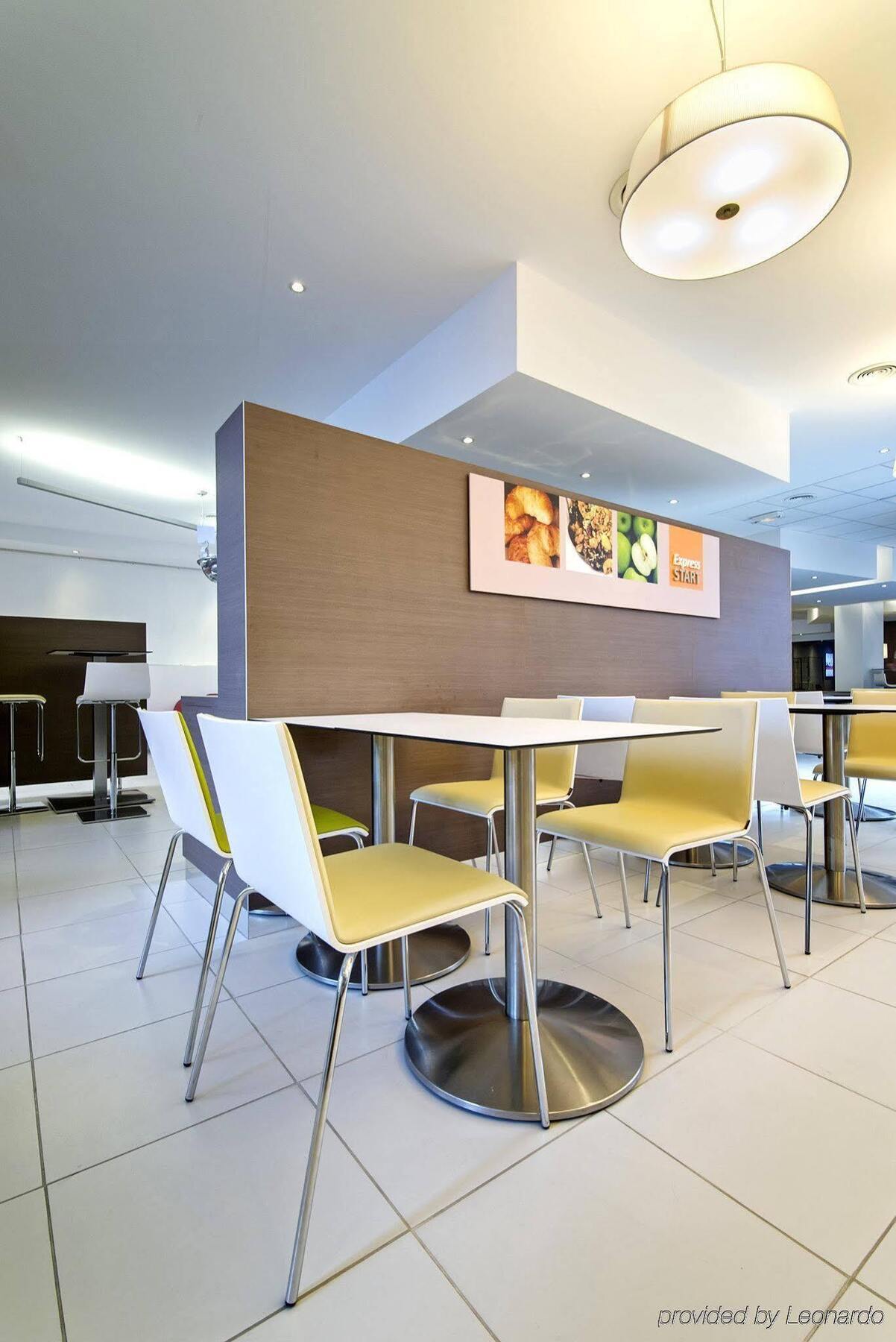 Holiday Inn Express Lille Centre By Ihg Exteriör bild